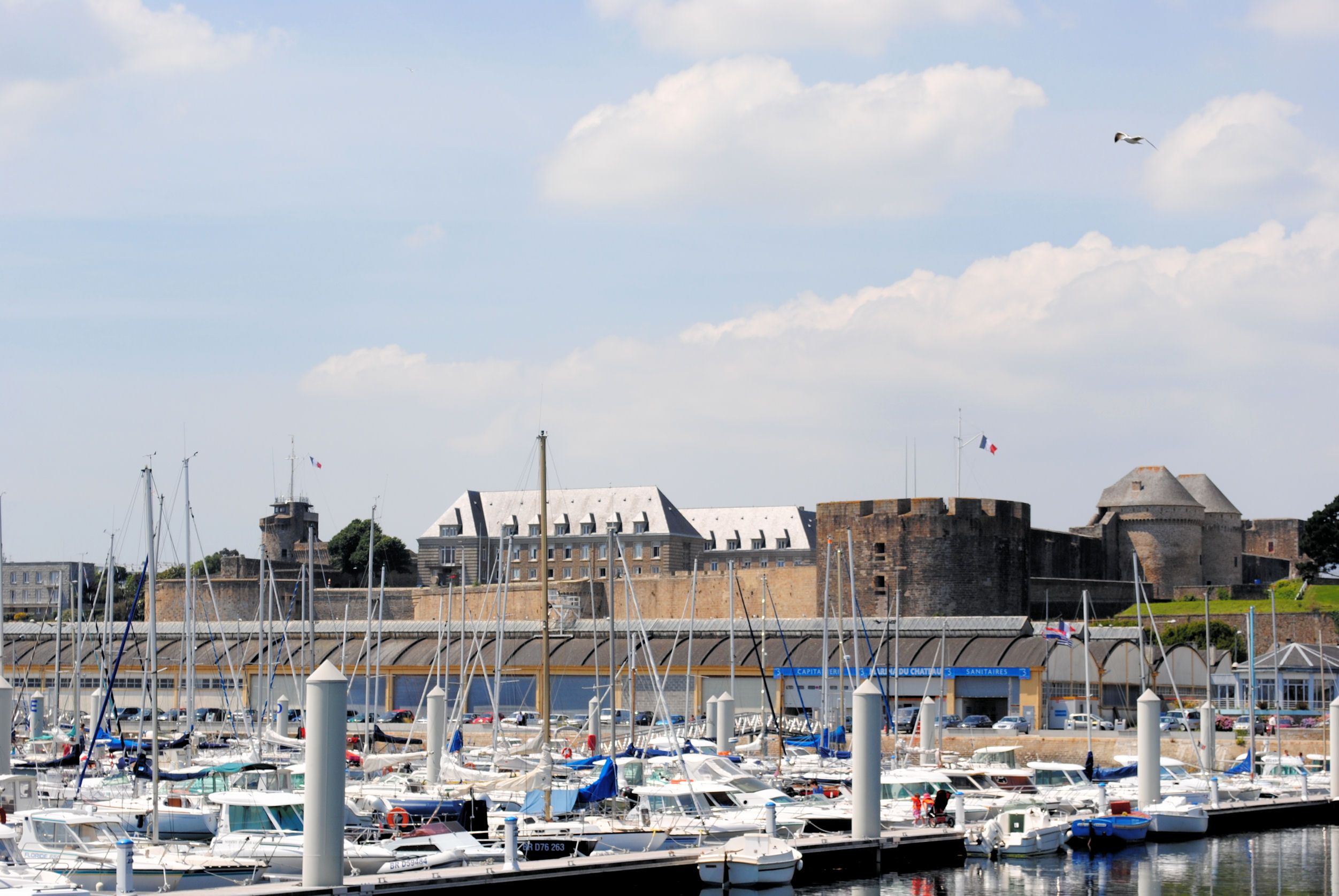 Photo de Brest, port de plaisance, musée de la Marine